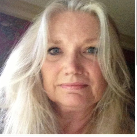 Meet your Posher, Nancy - Picture 3 of 3